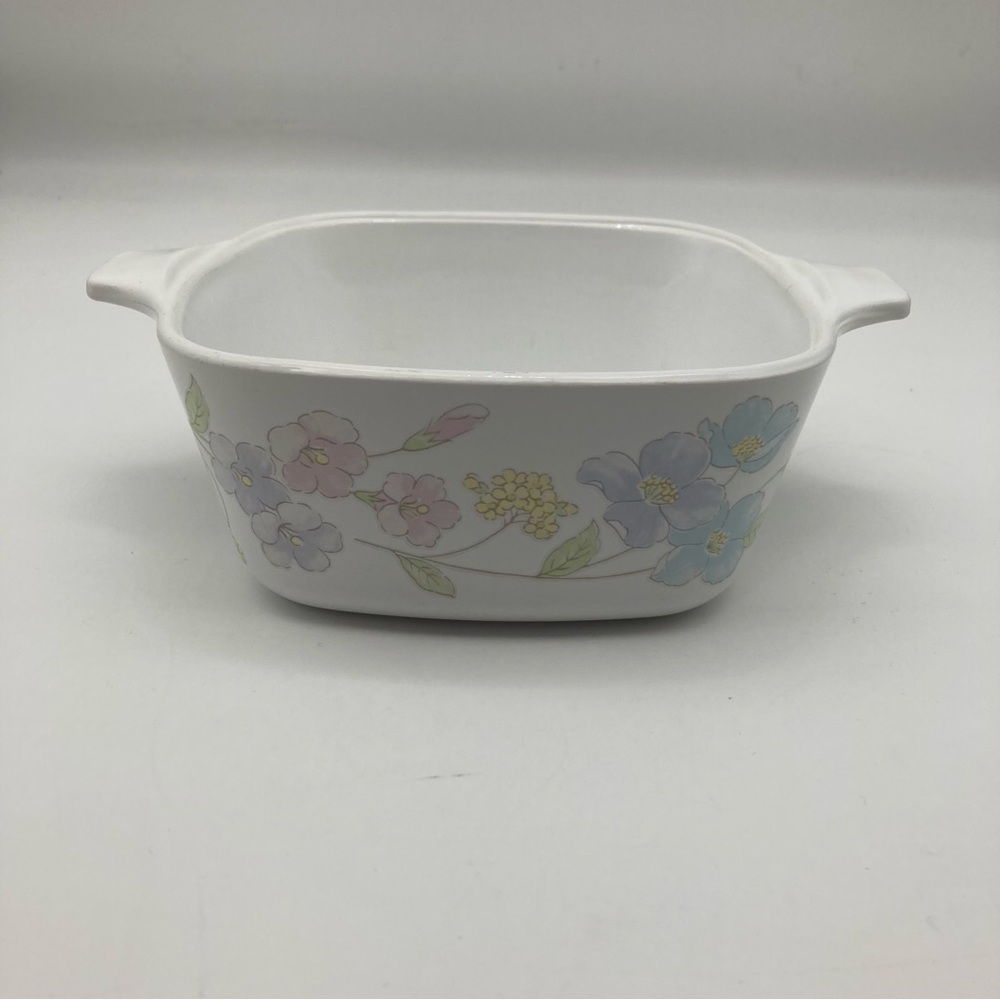 Corning Ware Pastel Bouquet P-43-B 700ml casserole dish